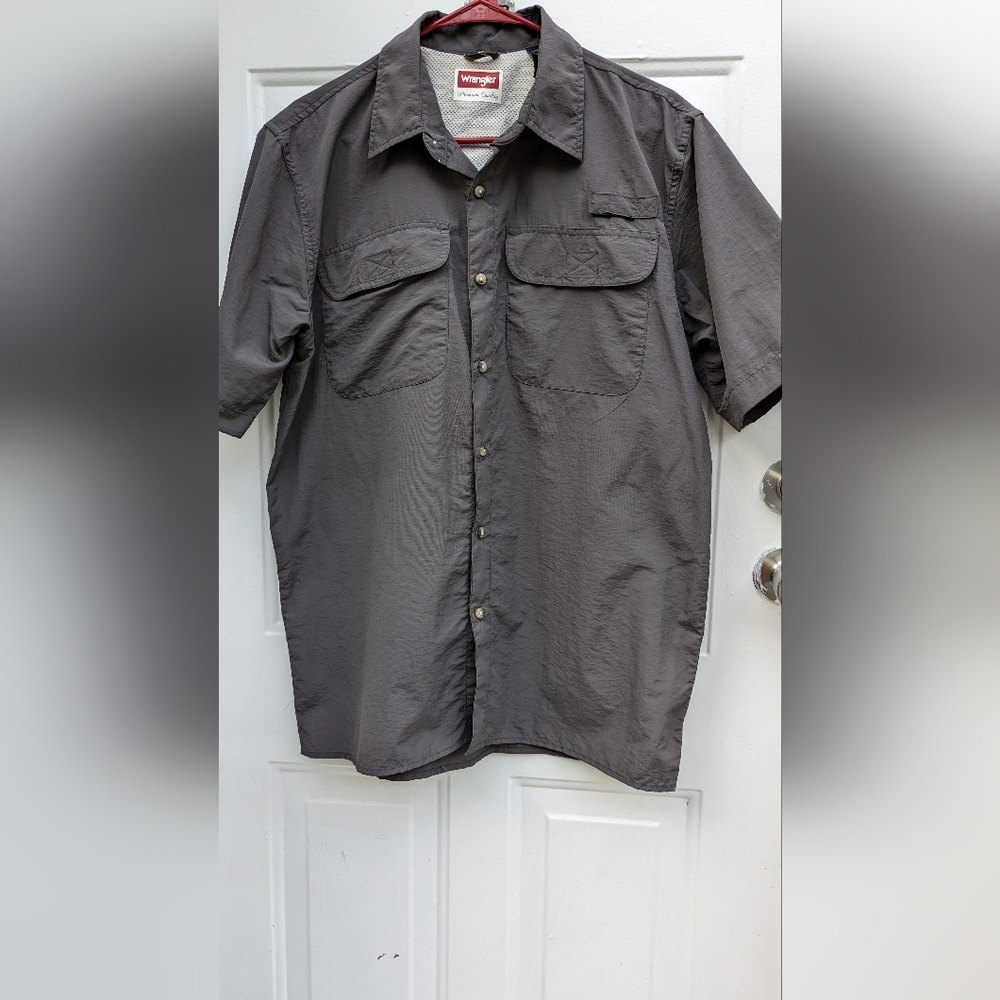 Men's Wrangler Premium Quality Button down shirt